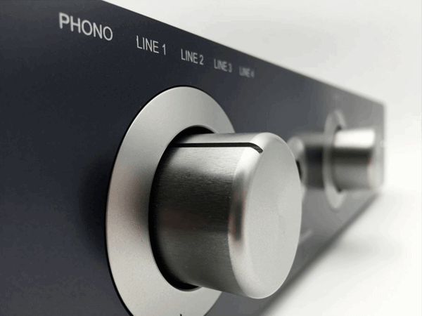 SUGDEN_a21i-8 Amplificateur Sugden A21i Signature